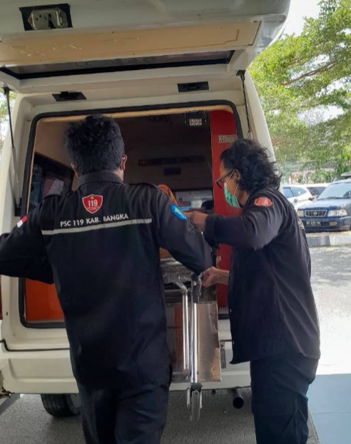 Tim layanan UPTD PSC 119 Kabupaten Bangka